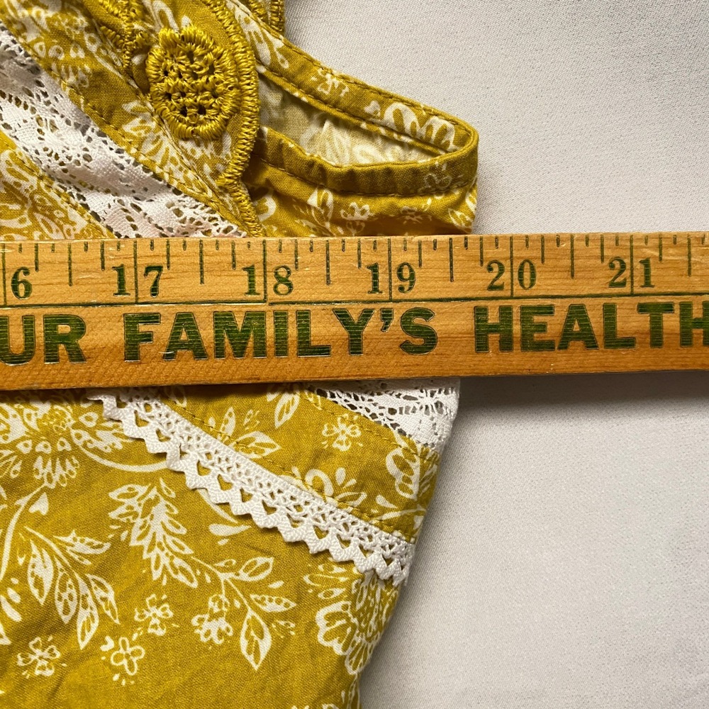 Jennifer Grace Yellow Floral Flutter Sleeve Lace Trim Pintuck Boho Top Size M - Picture 9 of 11
